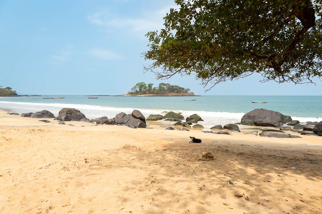 paisaje de bure beach que ver en sierra leona