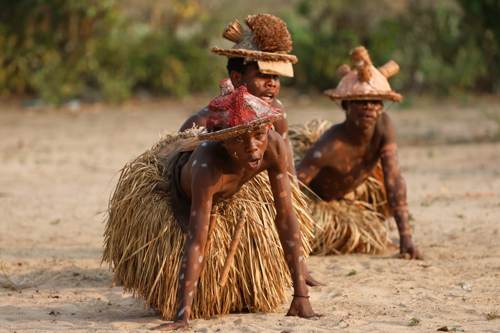 mukanda de los luvale de angola
